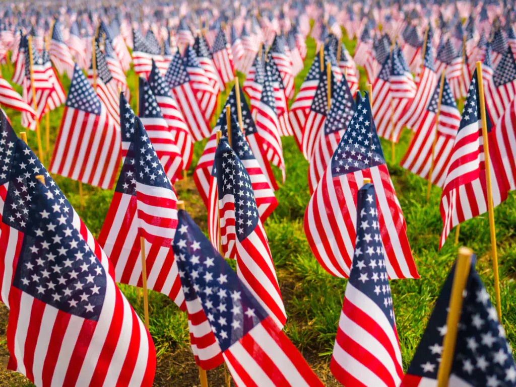 A field of American flags to honor Americans who died in service of their country.